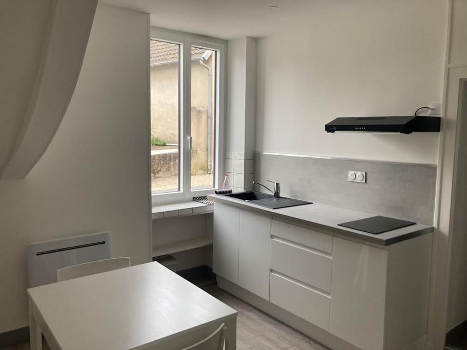 F2 En Centre Bourg Apartment Huisseau-sur-Cosson